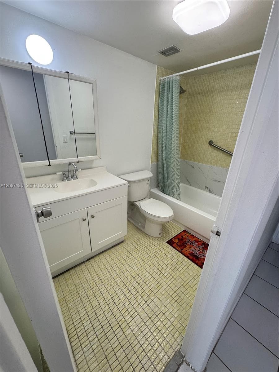 THREE HORIZONS NORTH COND · #205 in North Miami - Photo 13