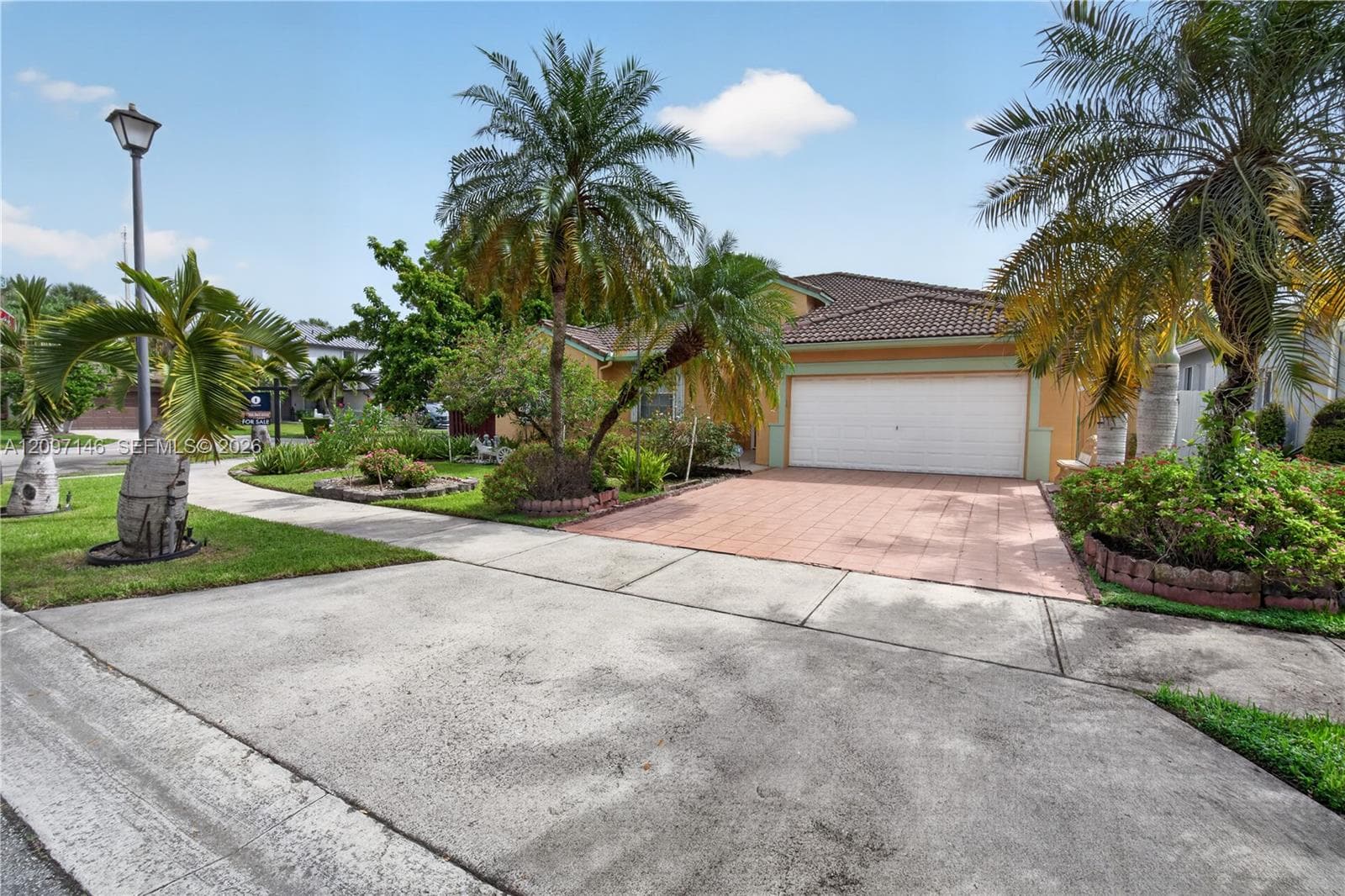 14639 SW 159th Pl photo 3