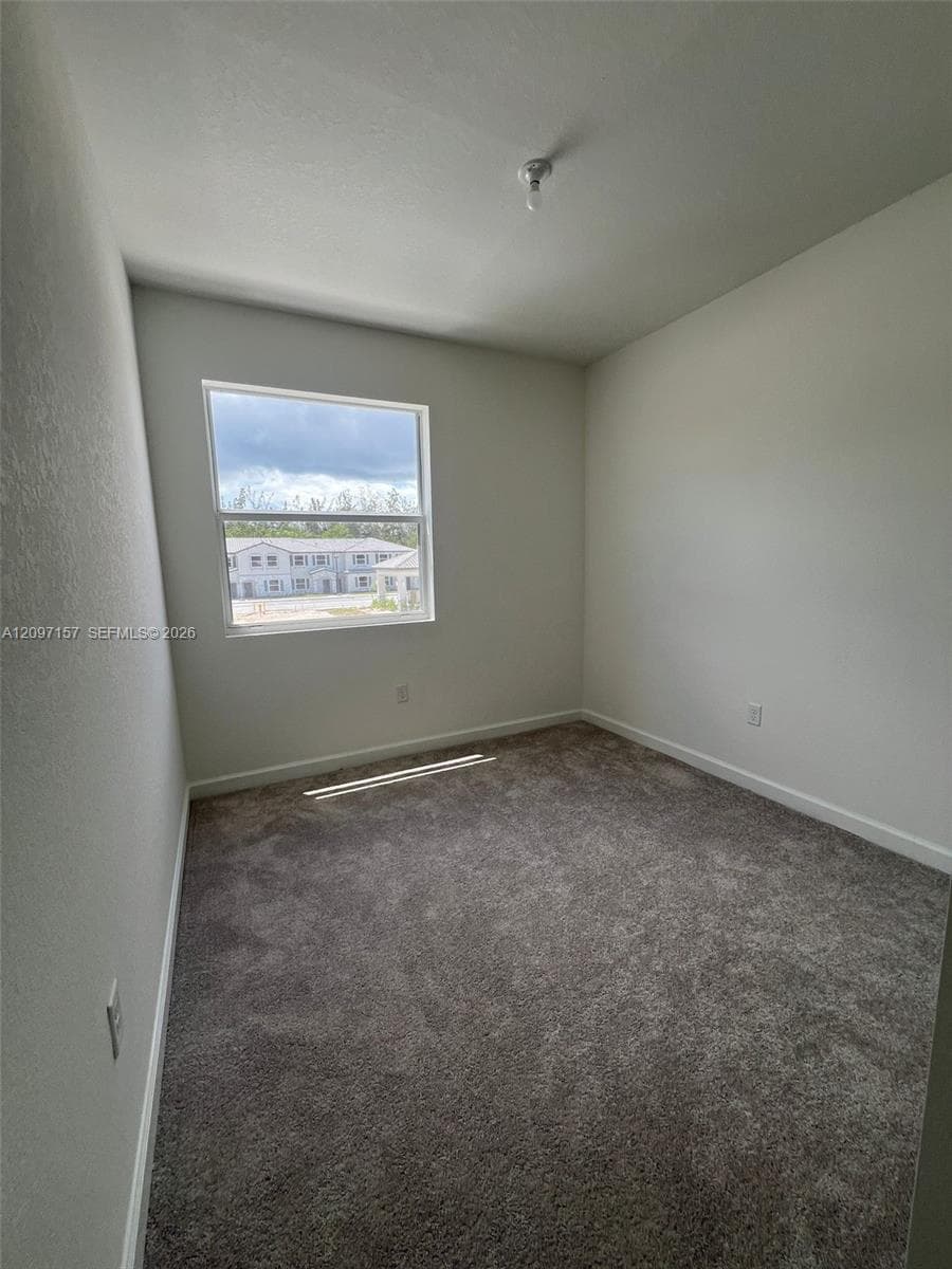 151 SE 11th Ave #151 photo 9