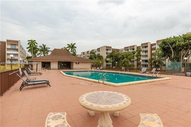 CORAL GATE EAST CONDO · #2-508 in Hialeah - Photo 32