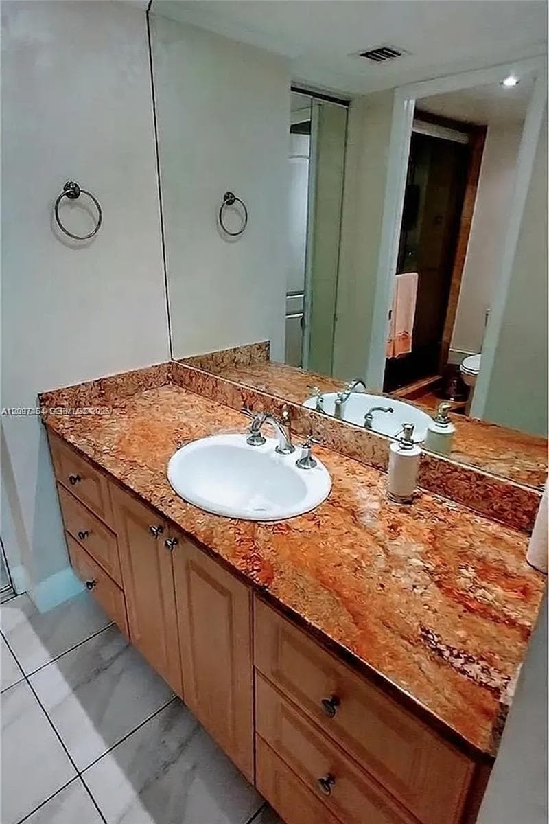 WATERSIDE TOWERS CONDO · #208 in North Miami - Photo 8