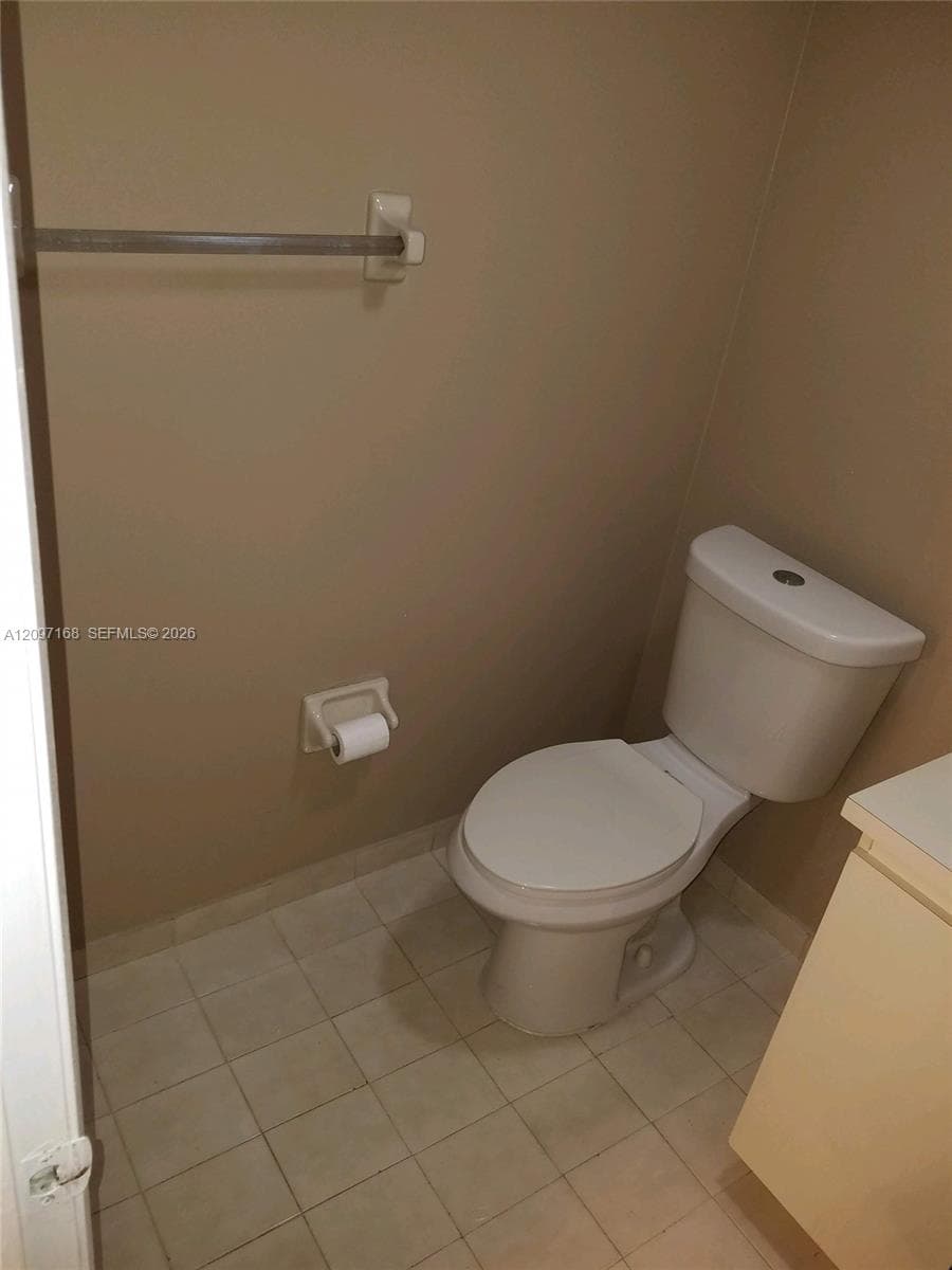 1990 SW 121st Ct #238 photo 19