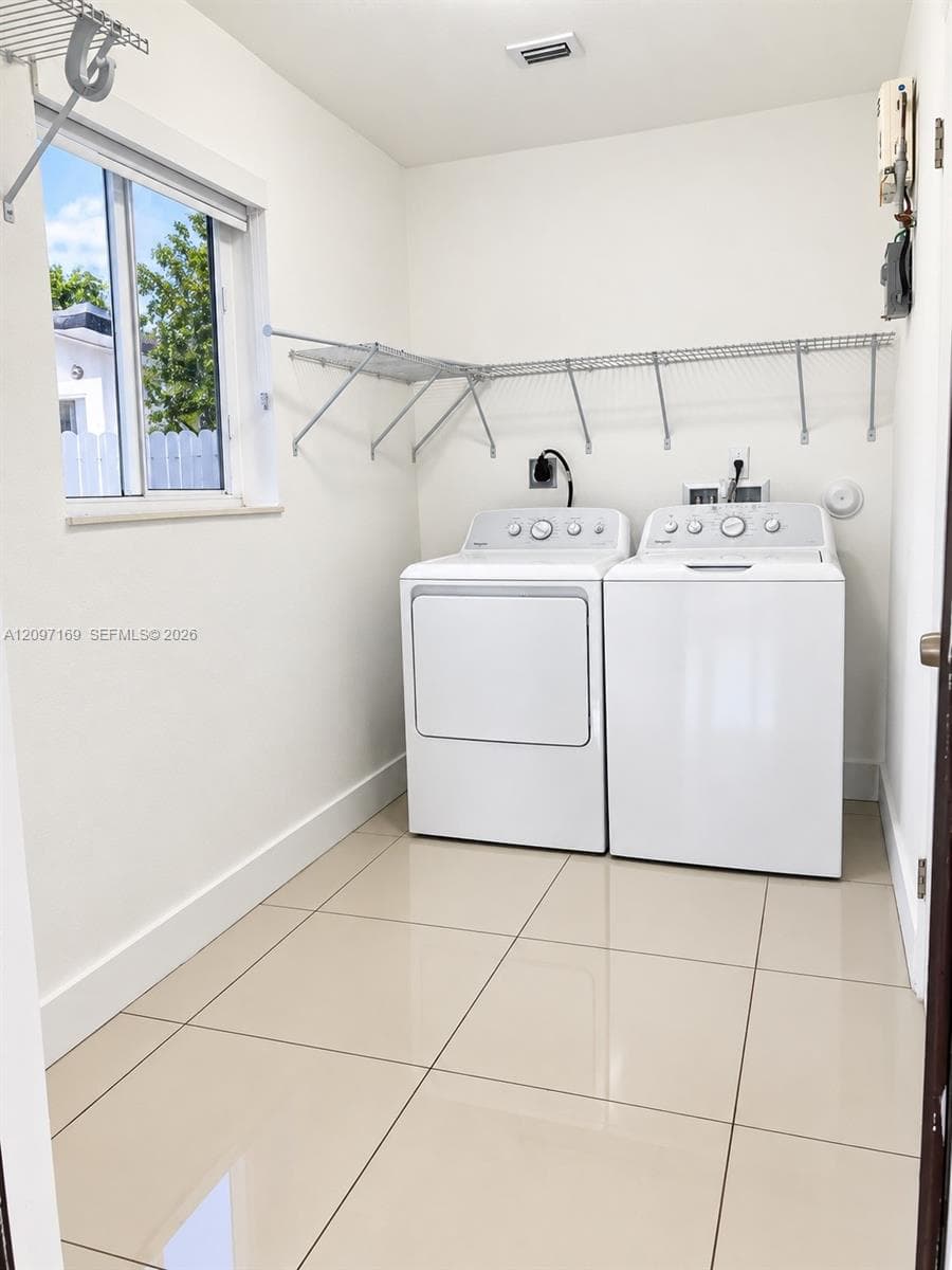 3024 NW 55th St photo 11