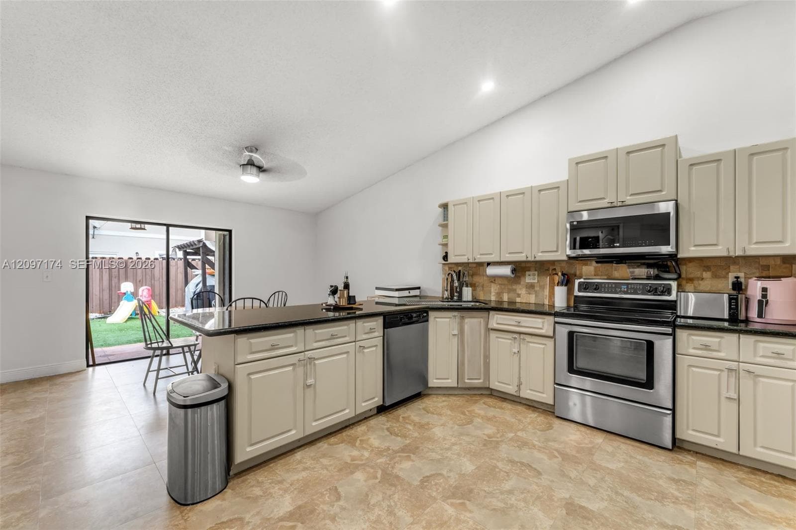 14813 SW 123rd Ct photo 6