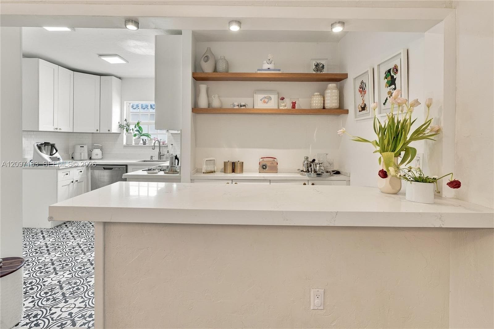 Breakfast bar