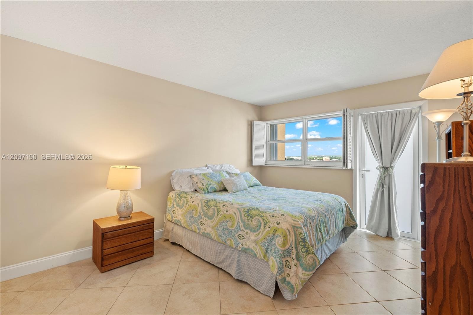 BERMUDA HOUSE CONDOMINIUM · #1405 in Pompano Beach - Photo 28