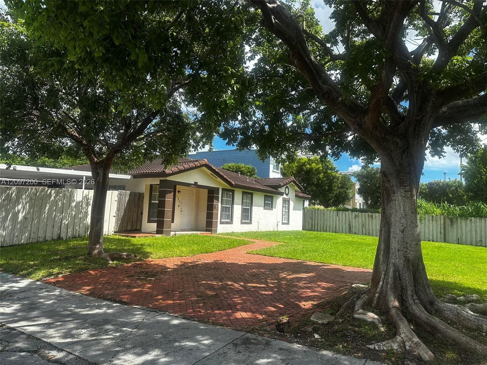 13803 SW 256th Ter photo 2