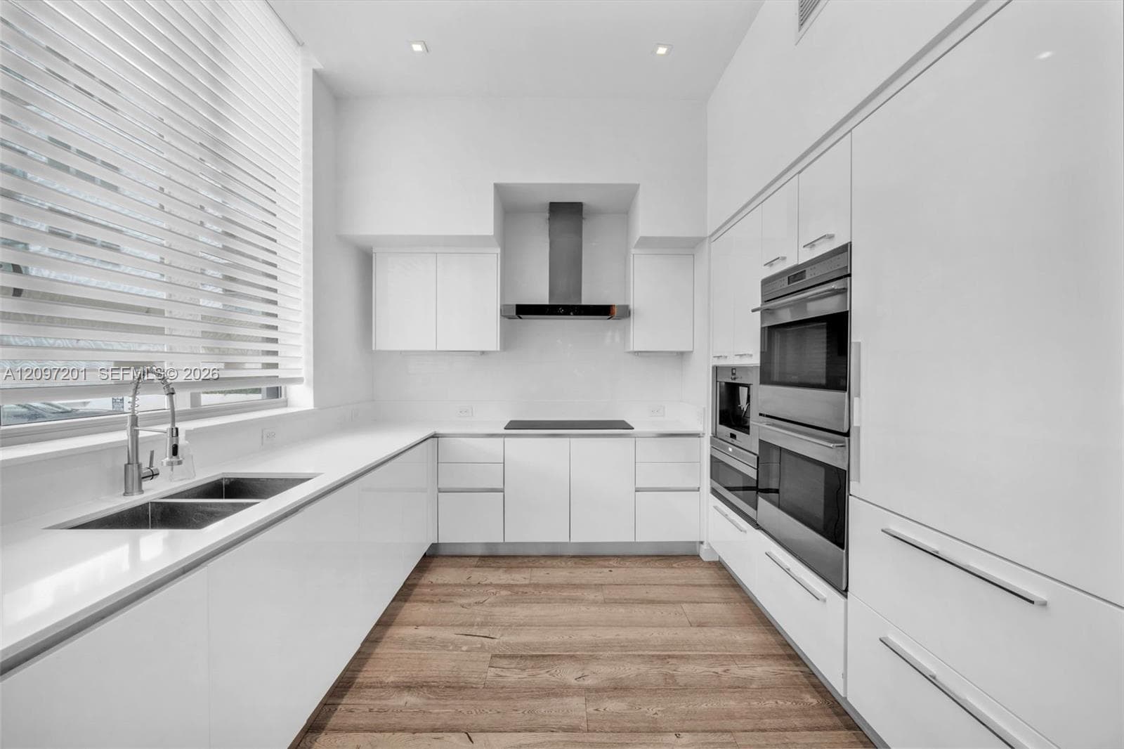 9501 Collins Ave #1 photo 22
