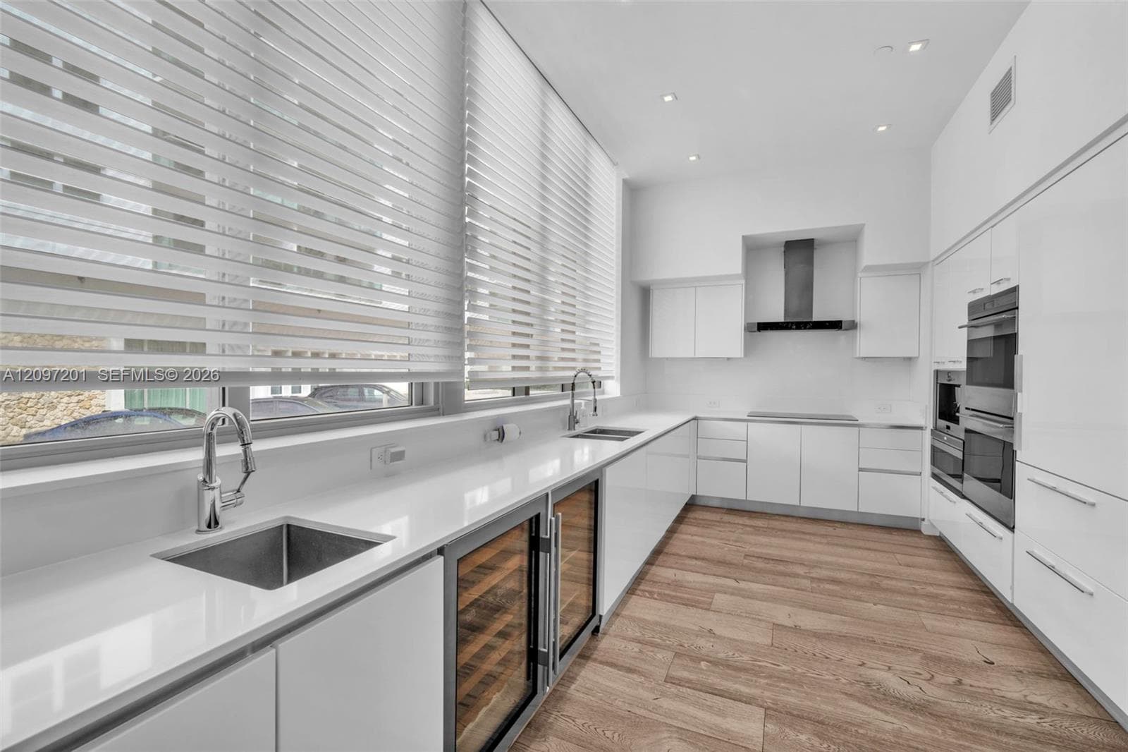 9501 Collins Ave #1 photo 21