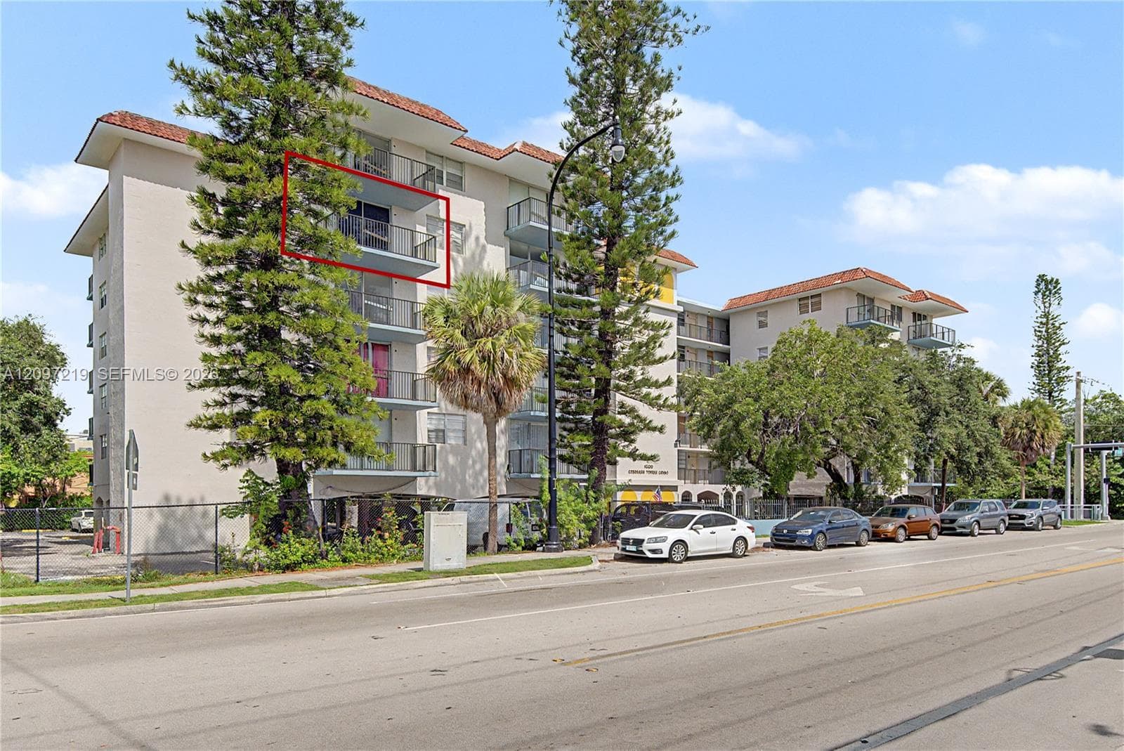 12590 CORONADO TOWERS CON · #402 in North Miami - Photo 6