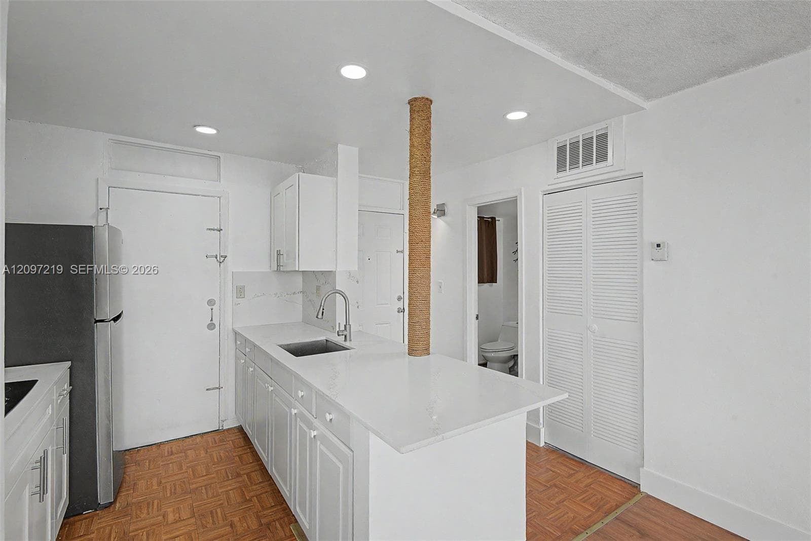 12590 CORONADO TOWERS CON · #402 in North Miami - Photo 8