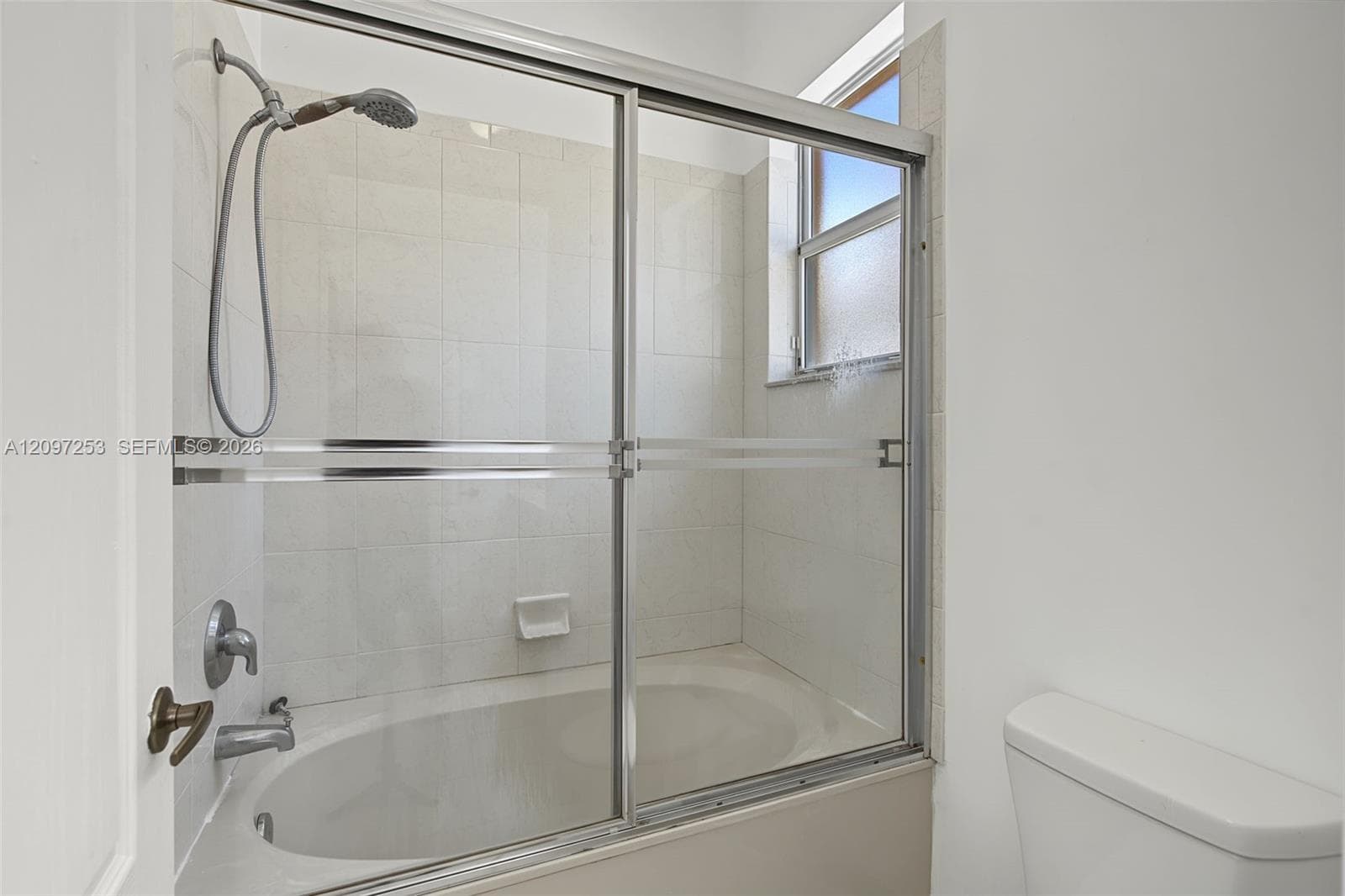 983 NE 37th Pl #983 photo 18