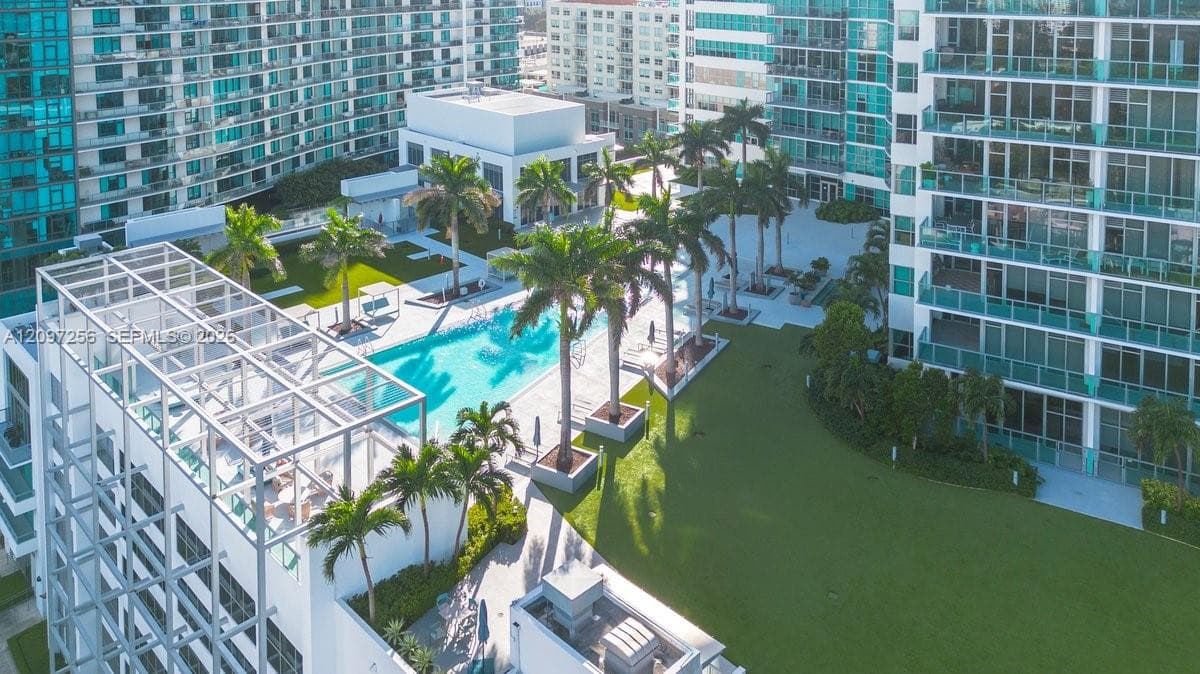 Midtown 4 · #H2413 in Miami - Photo 24