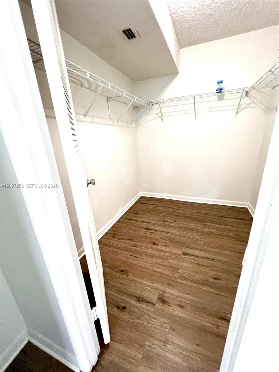 Walking closet.