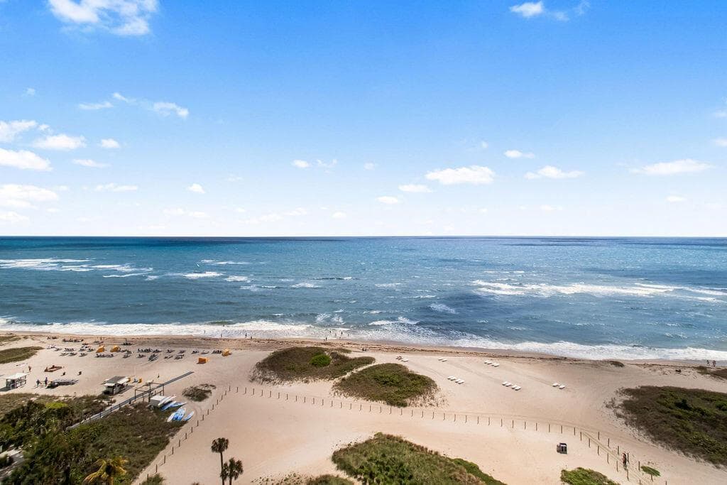 Direct Ocean Front