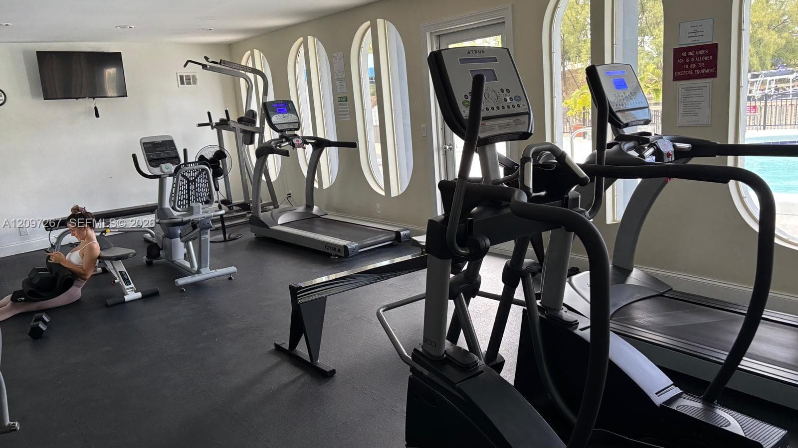 FAIRWAYS RIVIERA · #308 in Hallandale Beach - Photo 23