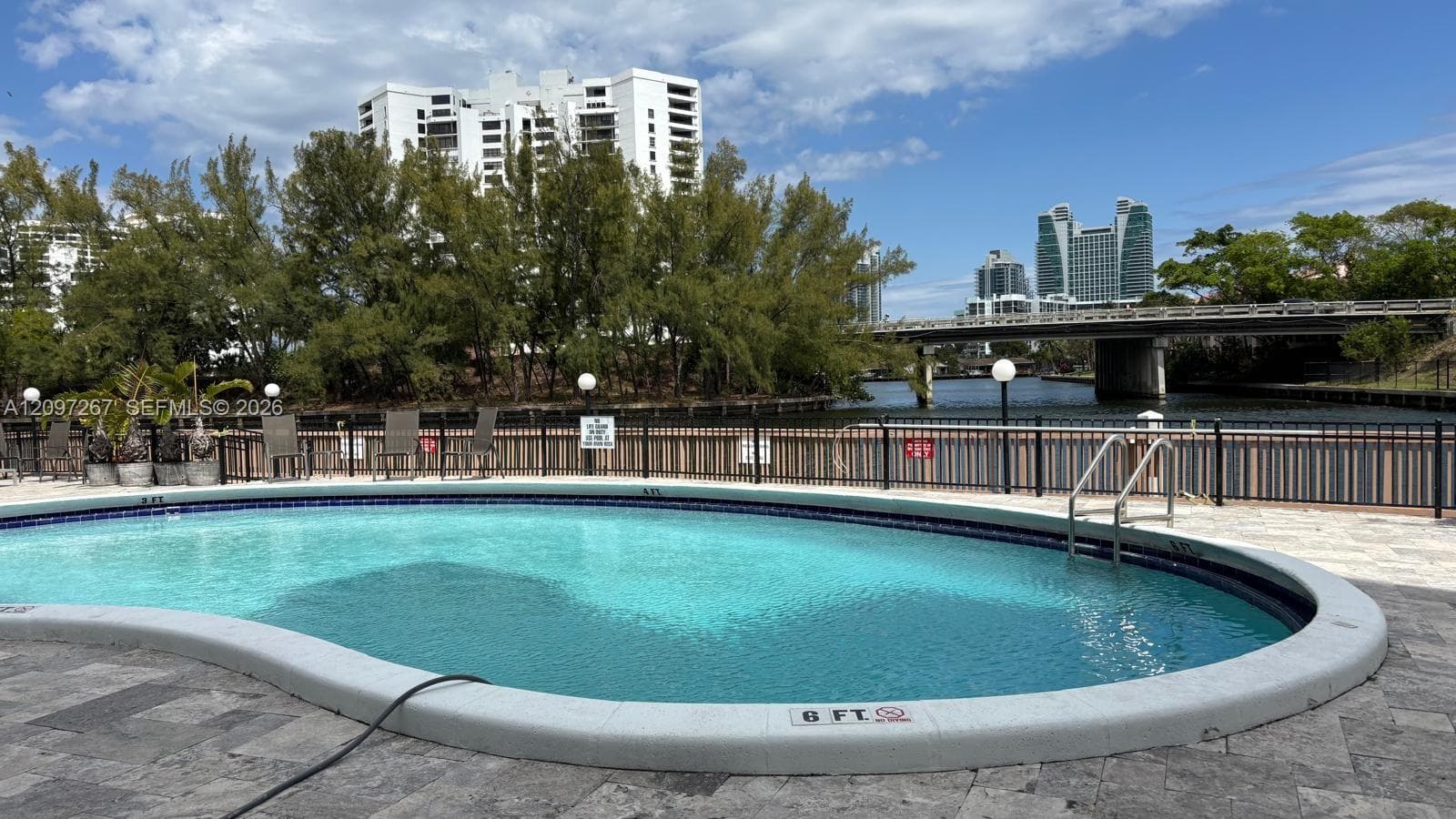 FAIRWAYS RIVIERA · #308 in Hallandale Beach - Photo 22