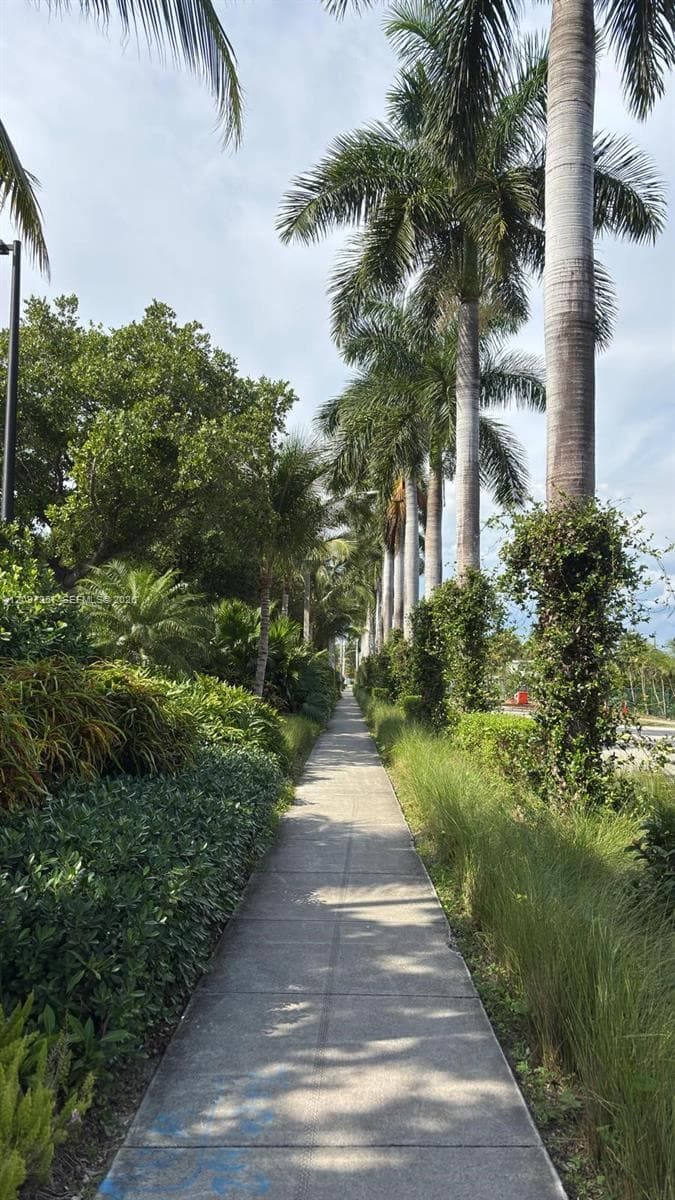 FAIRWAYS RIVIERA · #308 in Hallandale Beach - Photo 24
