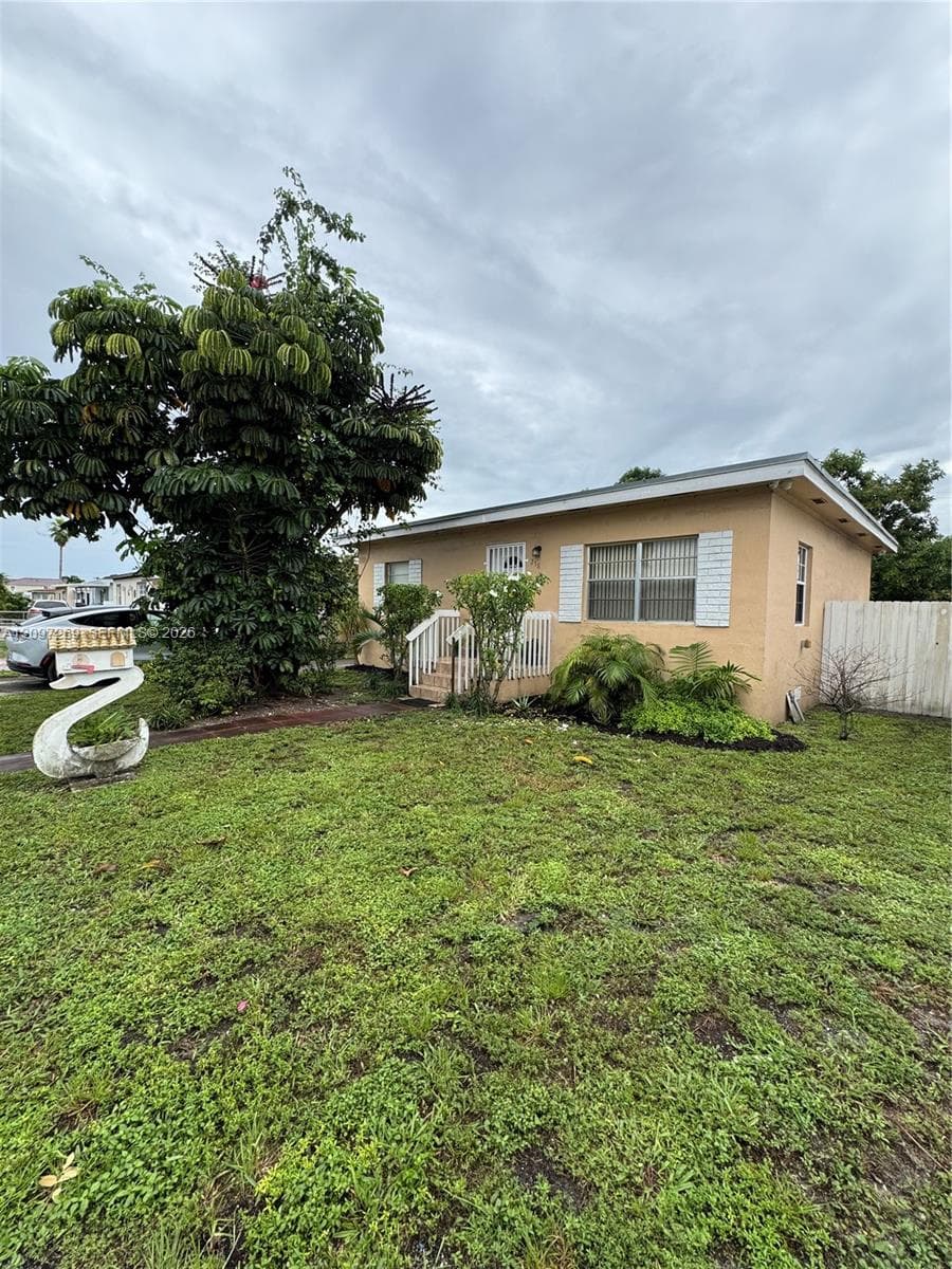 Outdoor space with potential for so much!