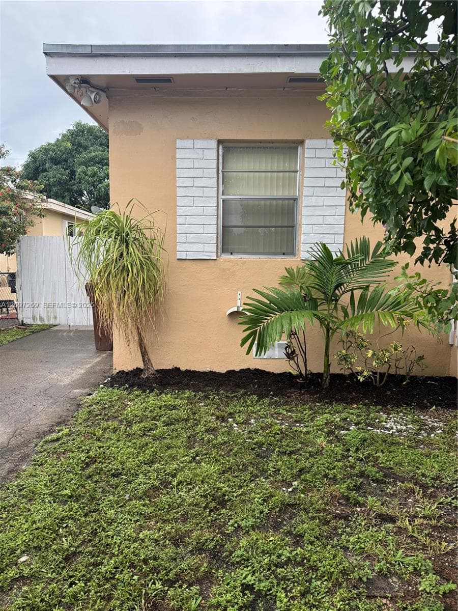 Outdoor space with potential for so much!
