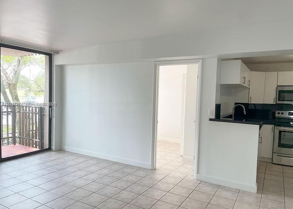 WESTBIRD VILLAGE CONDO · #10-206 in Miami - Photo 2