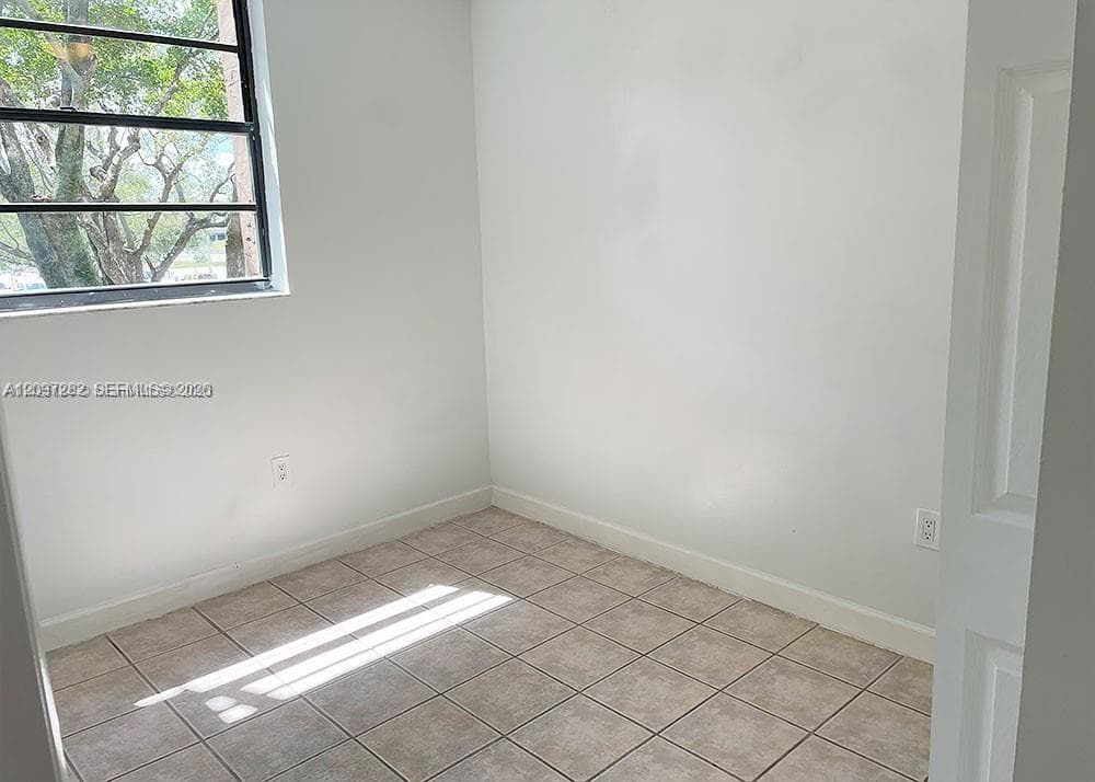 WESTBIRD VILLAGE CONDO · #10-206 in Miami - Photo 7