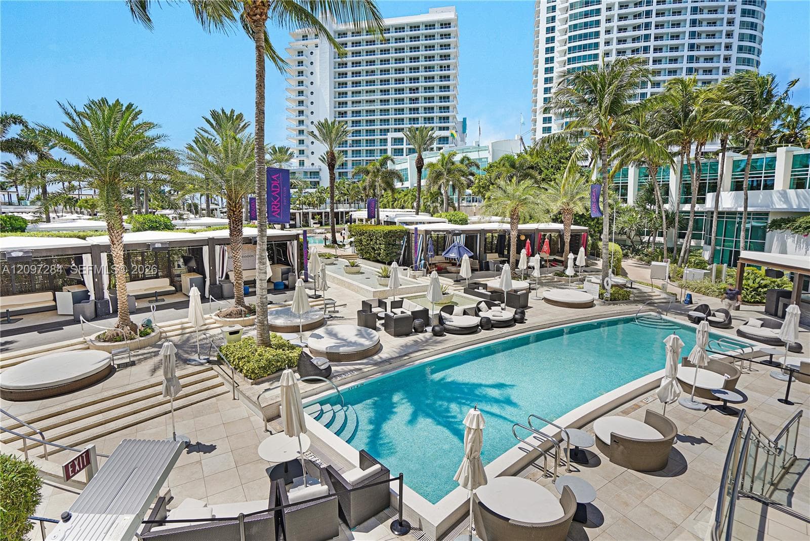 Fontainebleau Tresor · #1017 in Miami Beach - Photo 24