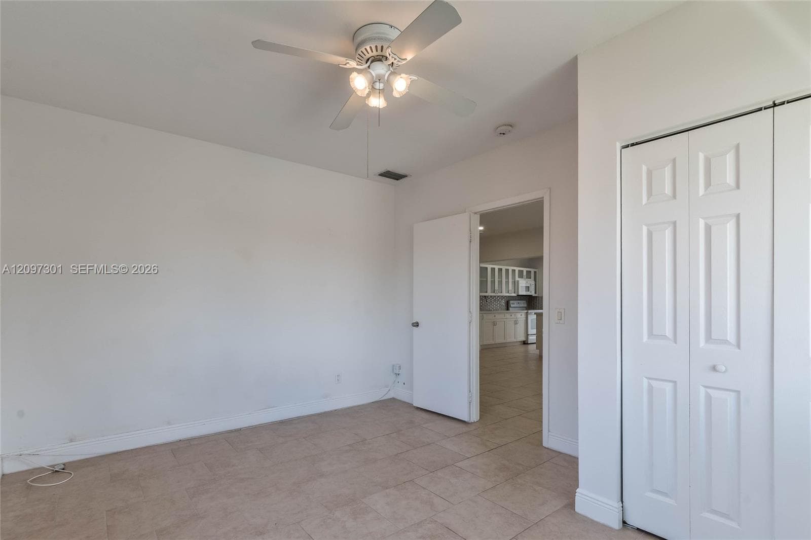 3916 SW 58th Ave photo 9