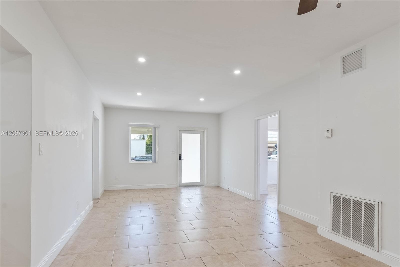 3916 SW 58th Ave photo 11