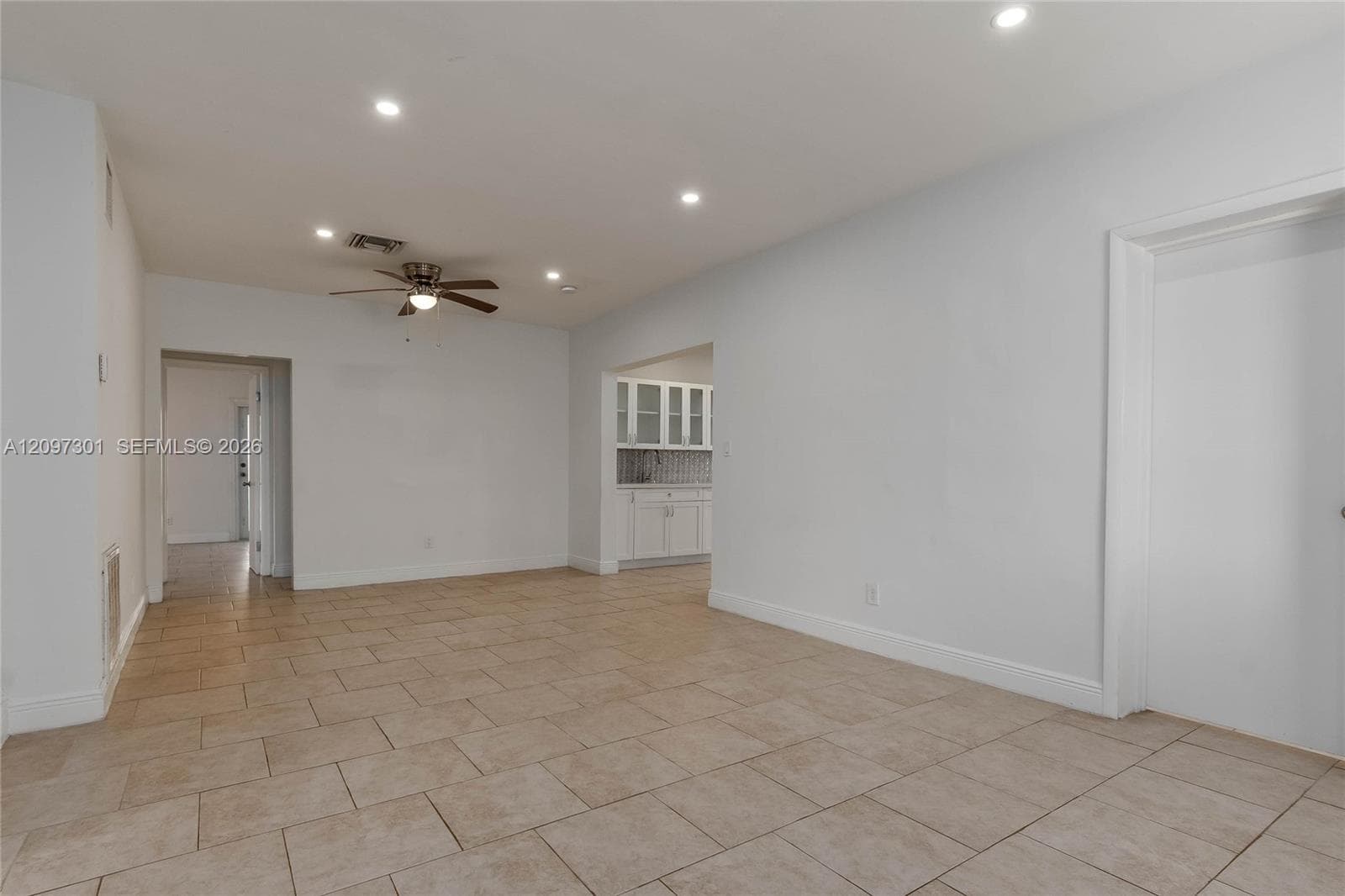 3916 SW 58th Ave photo 4