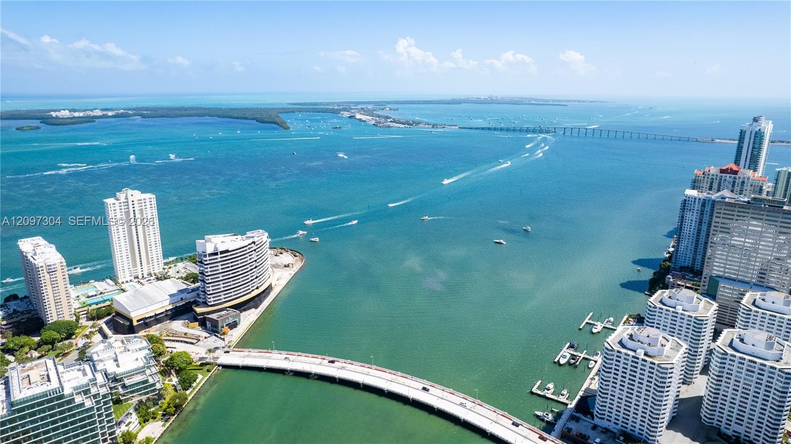 Icon Brickell II · #4609 in Miami - Photo 3