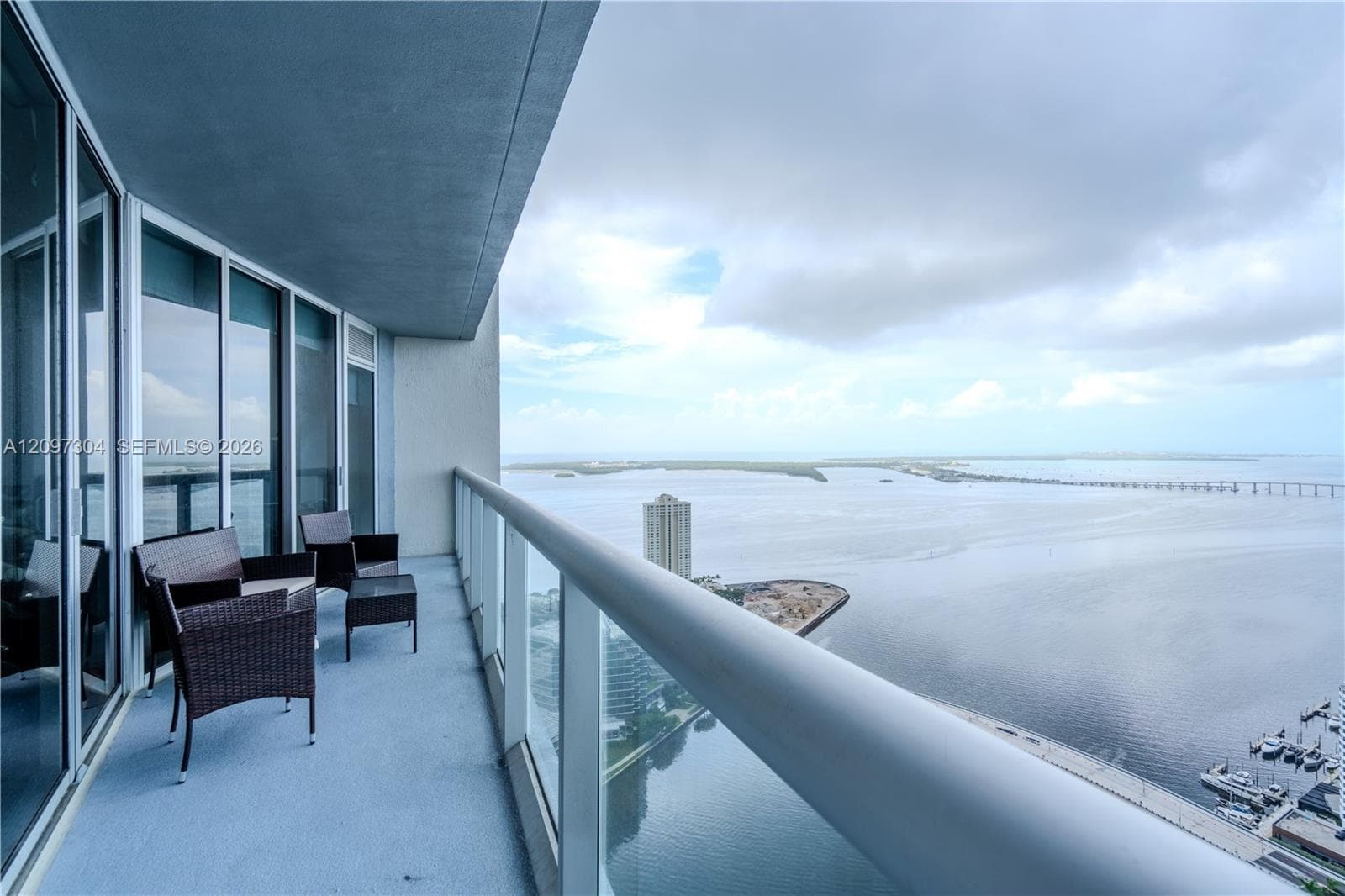 Icon Brickell II · #4609 in Miami - Photo 5