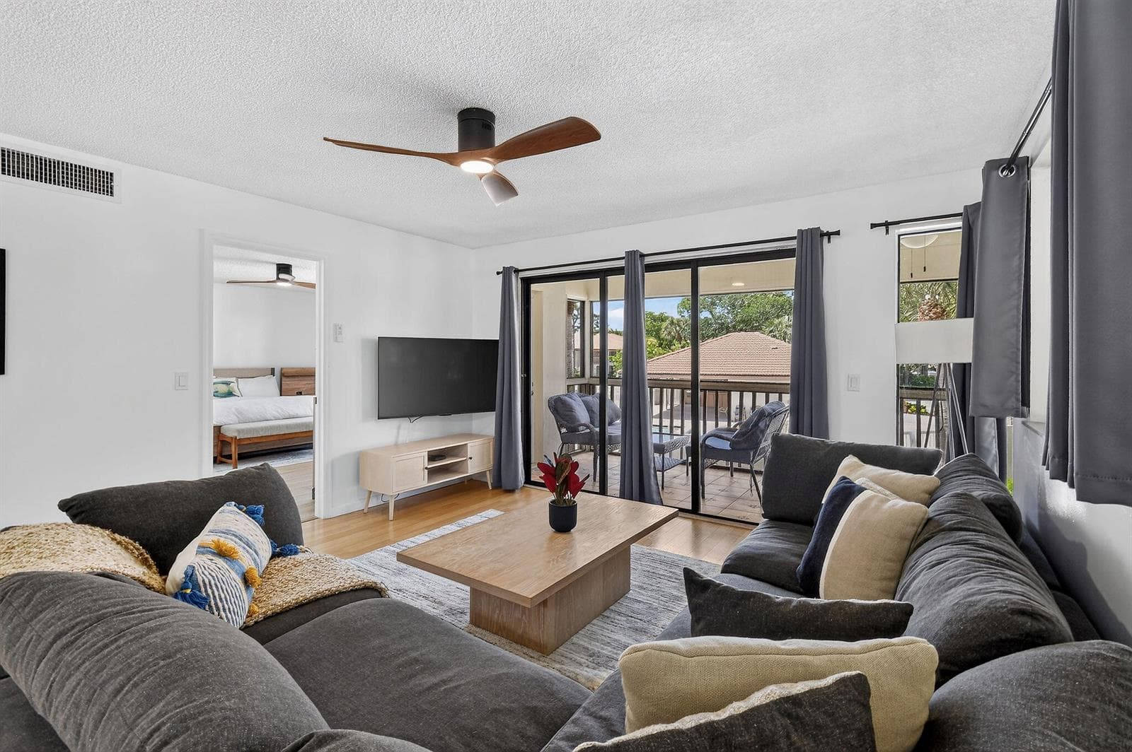 407BrackenwoodLnS(10)