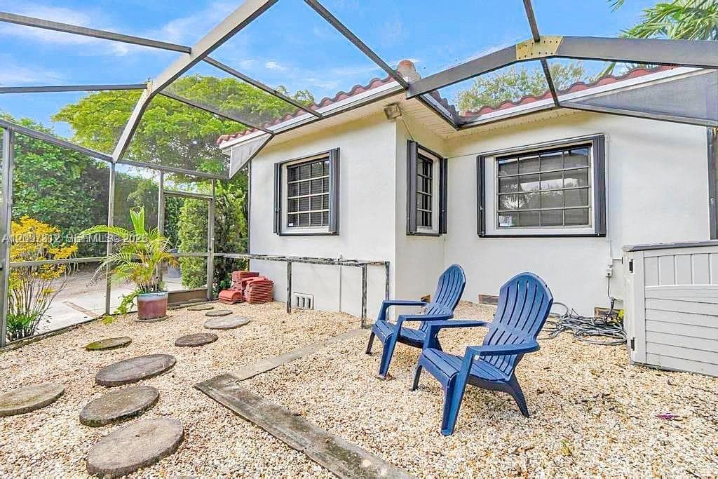 364 Navarre Dr photo 20