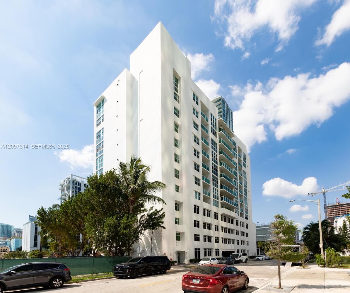 MOON BAY OF MIAMI CONDO · #906 in Miami - Photo 1