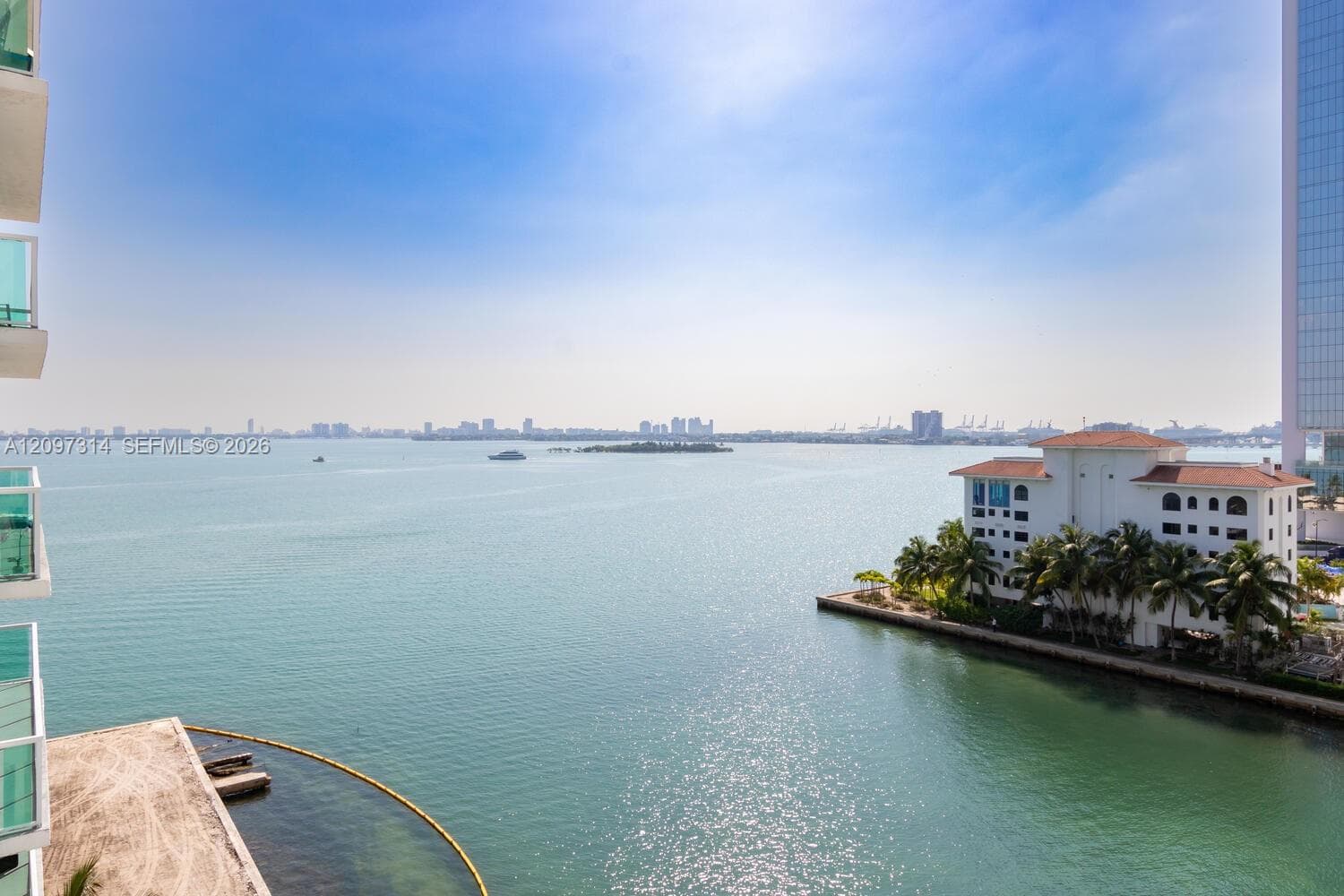 MOON BAY OF MIAMI CONDO · #906 in Miami - Photo 15