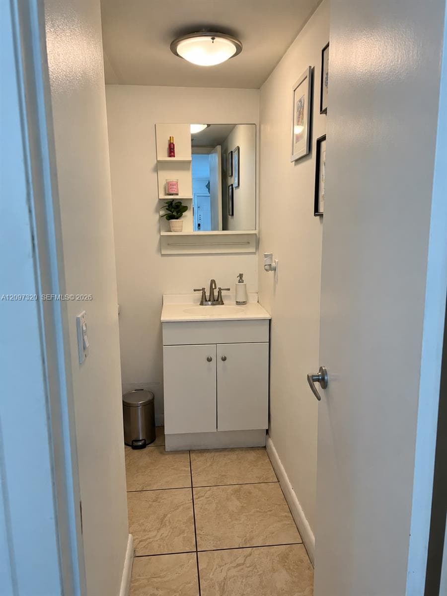 14343 SW 96th Ter photo 13