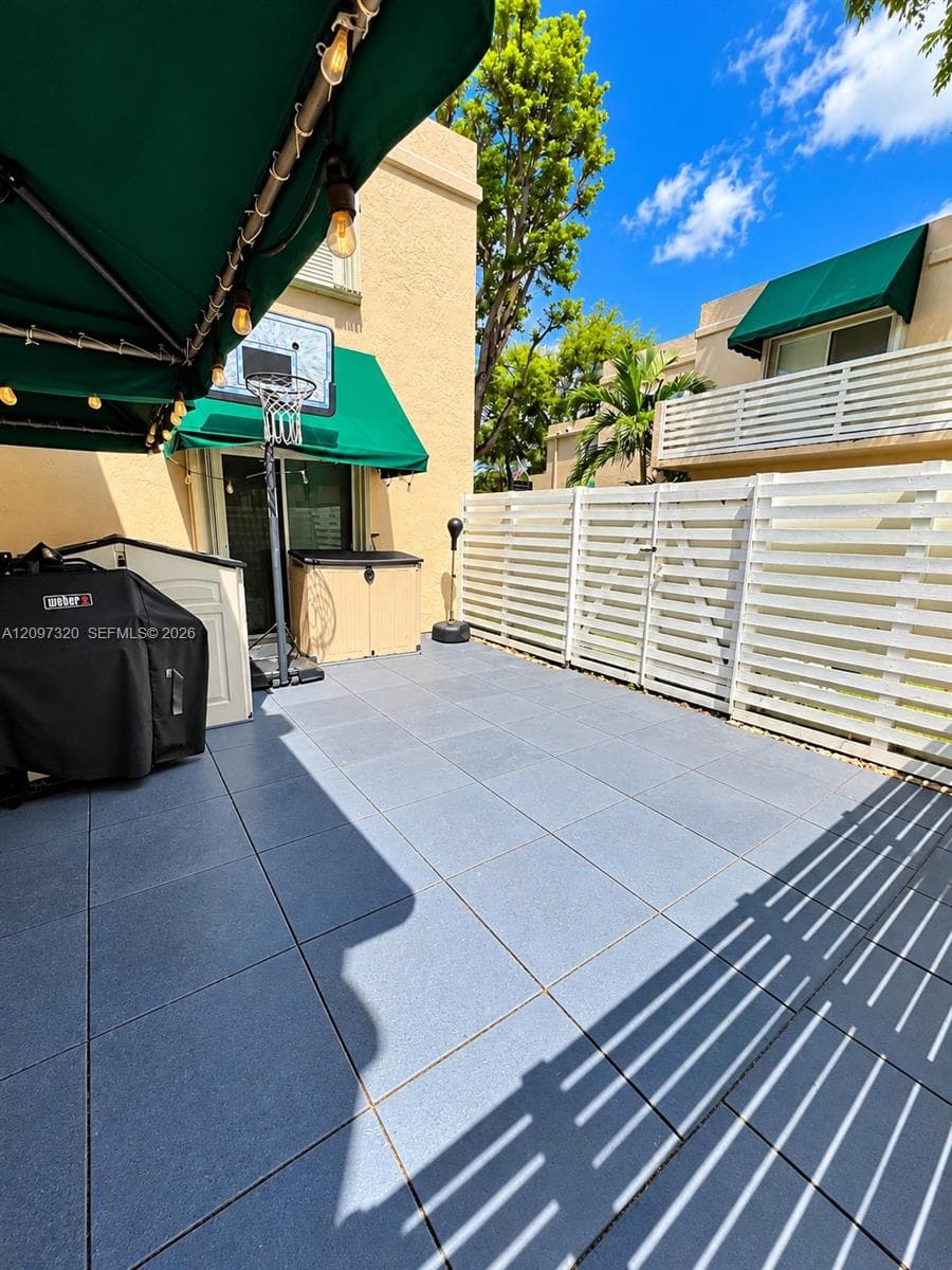 14343 SW 96th Ter photo 12