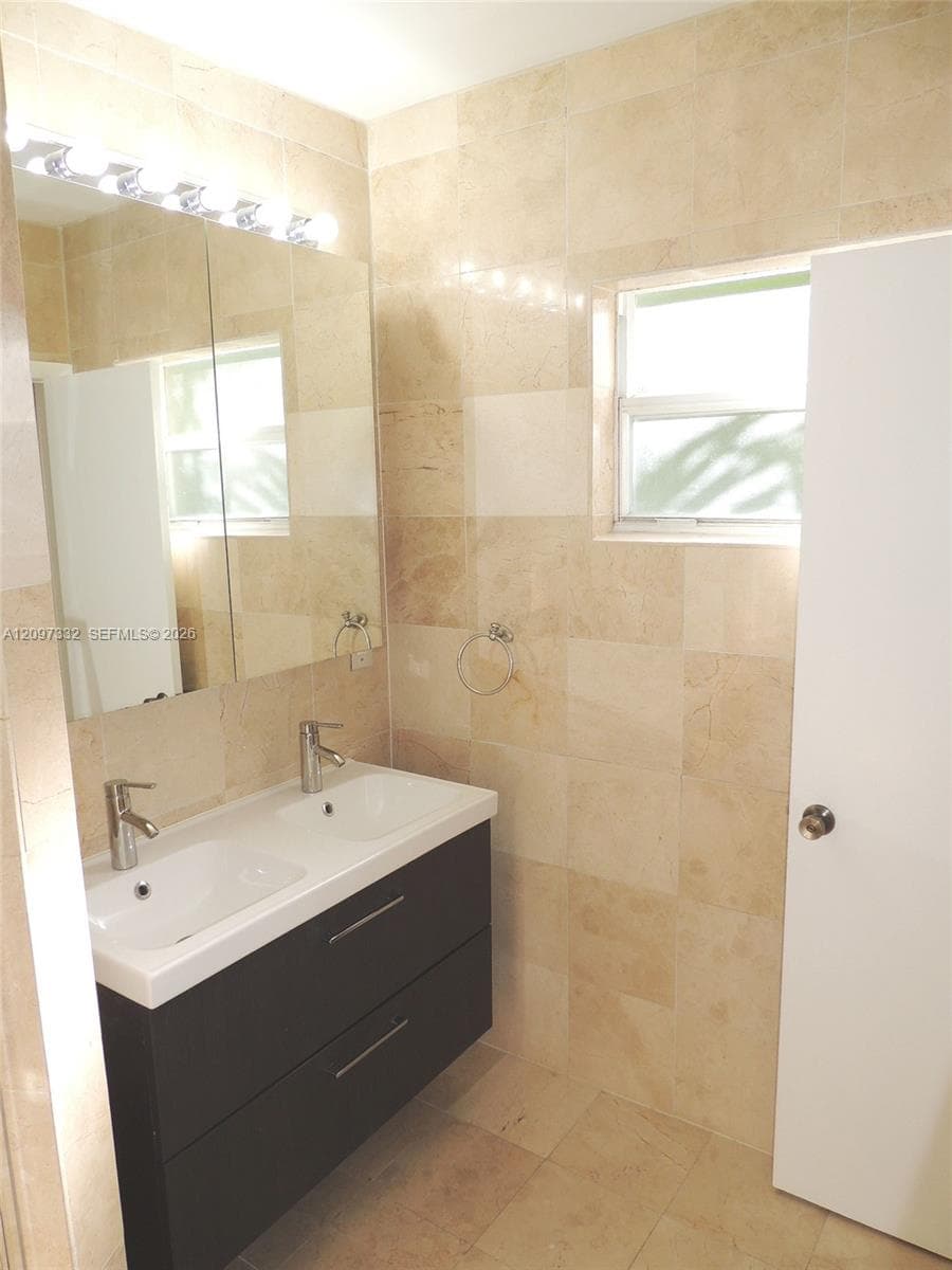 EVENING STAR CONDO · #27 in Bay Harbor Islands - Photo 27