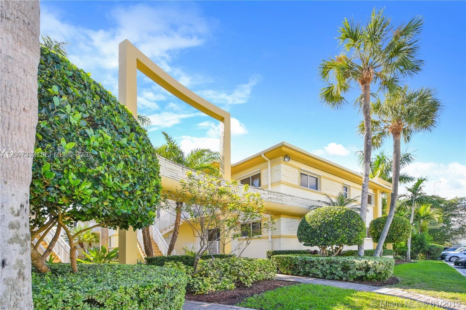EVENING STAR CONDO · #27 in Bay Harbor Islands - Photo 2