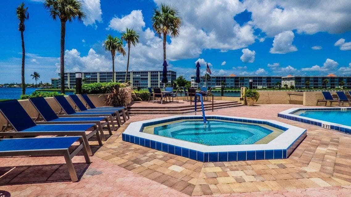 Cove Towers Hot Tub