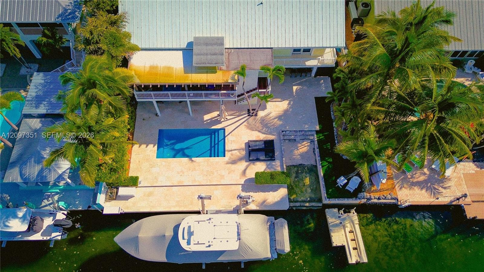 149 Harbor Dr photo 2