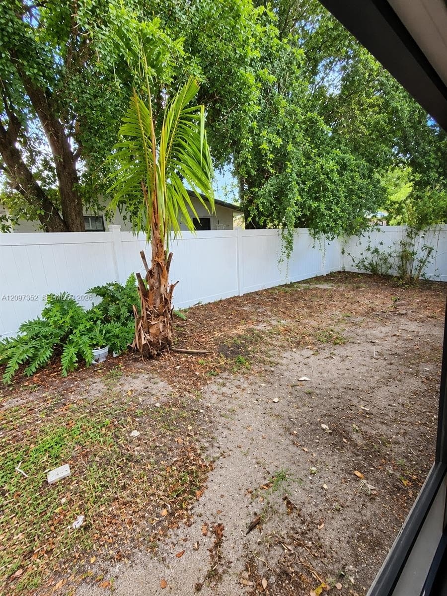 206 SW 2nd Ter photo 15