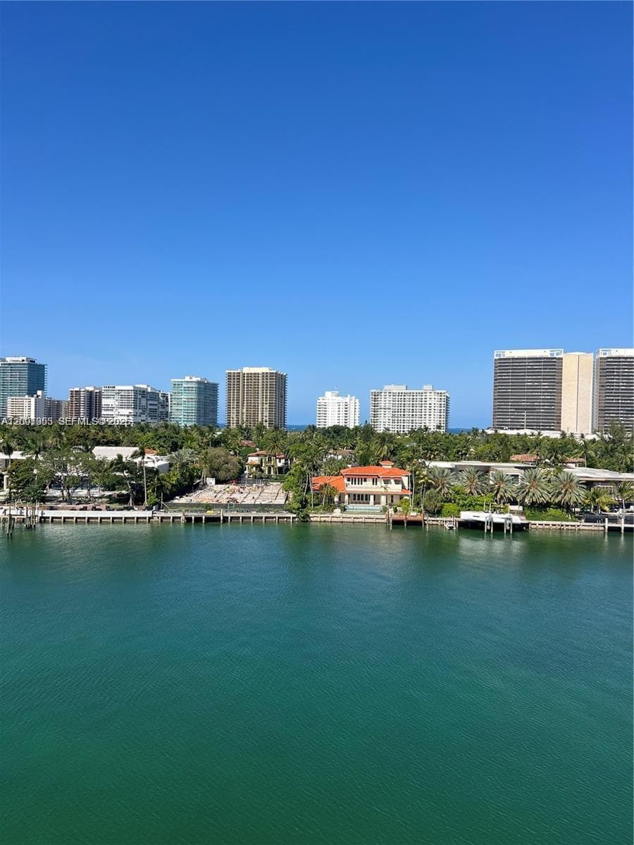 BAY HARBOUR ISLAND · #805 in Bay Harbor Islands - Photo 17