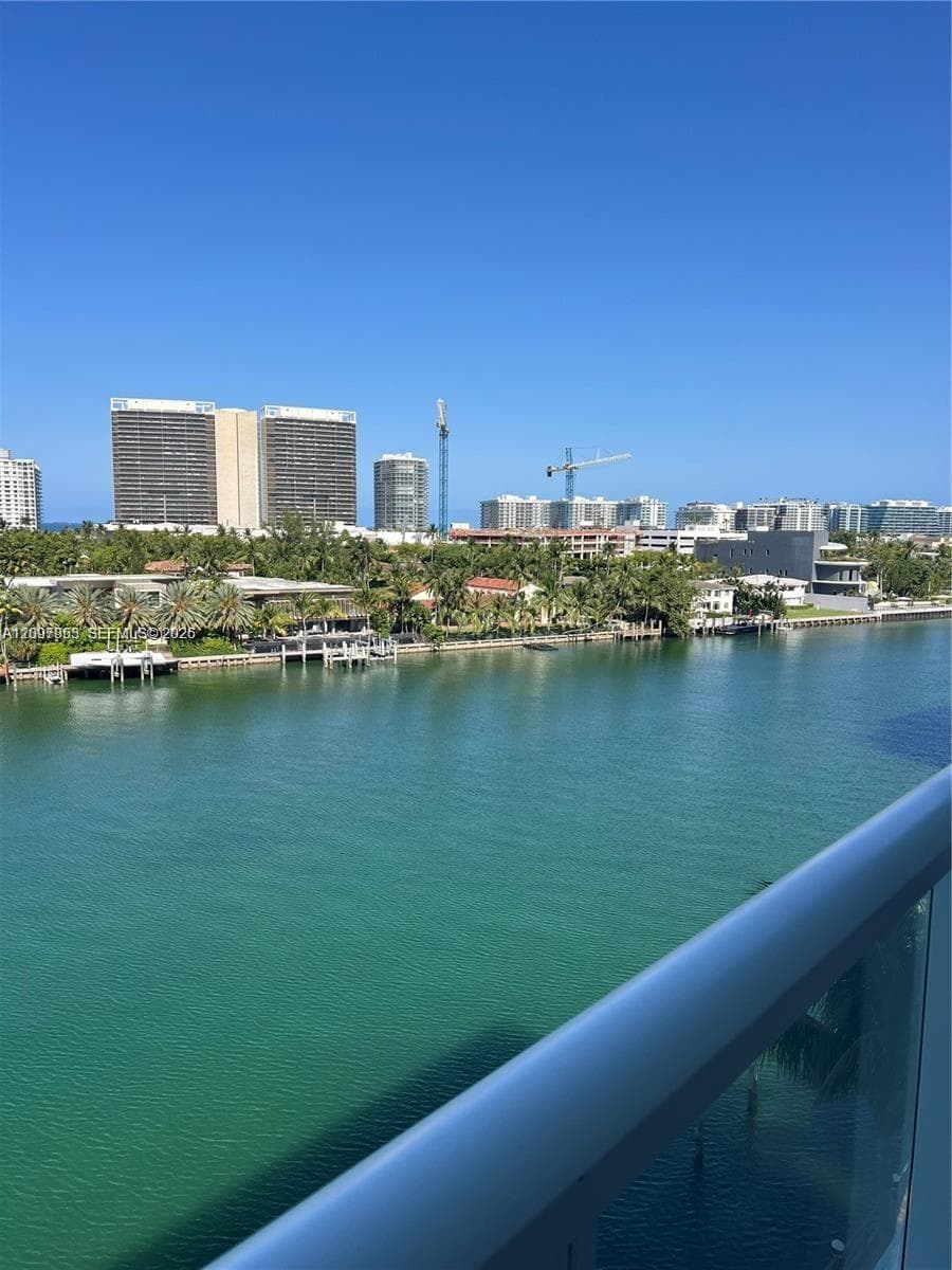 BAY HARBOUR ISLAND · #805 in Bay Harbor Islands - Photo 12