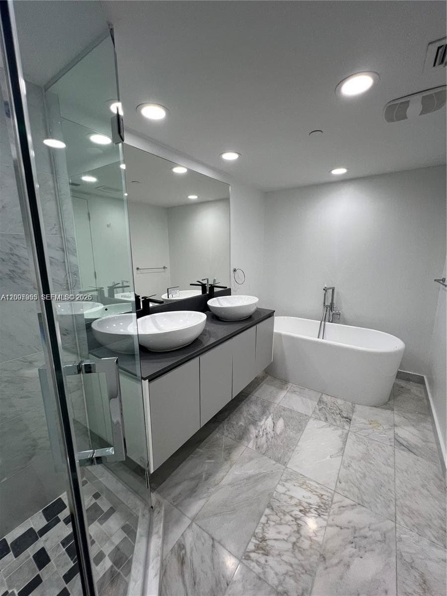 BAY HARBOUR ISLAND · #805 in Bay Harbor Islands - Photo 19