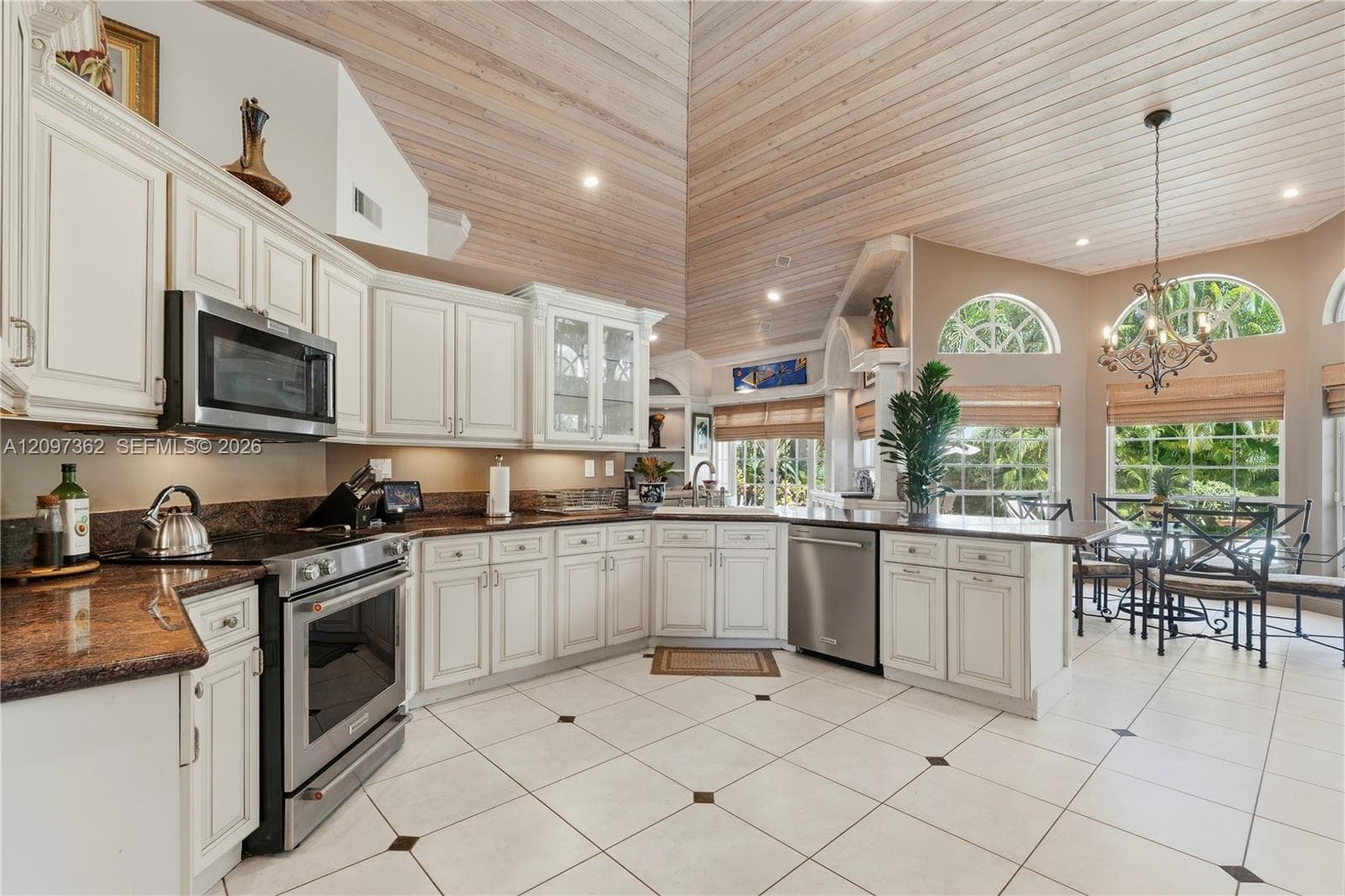 13105 SW 106th Ave photo 9