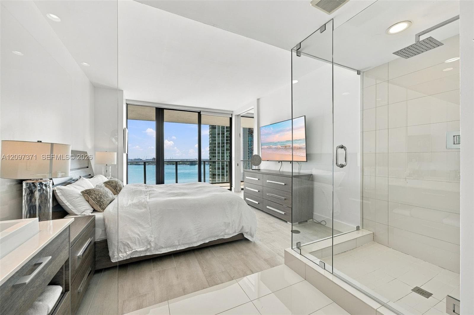 Paraiso Bay · #2406 in Miami - Photo 16