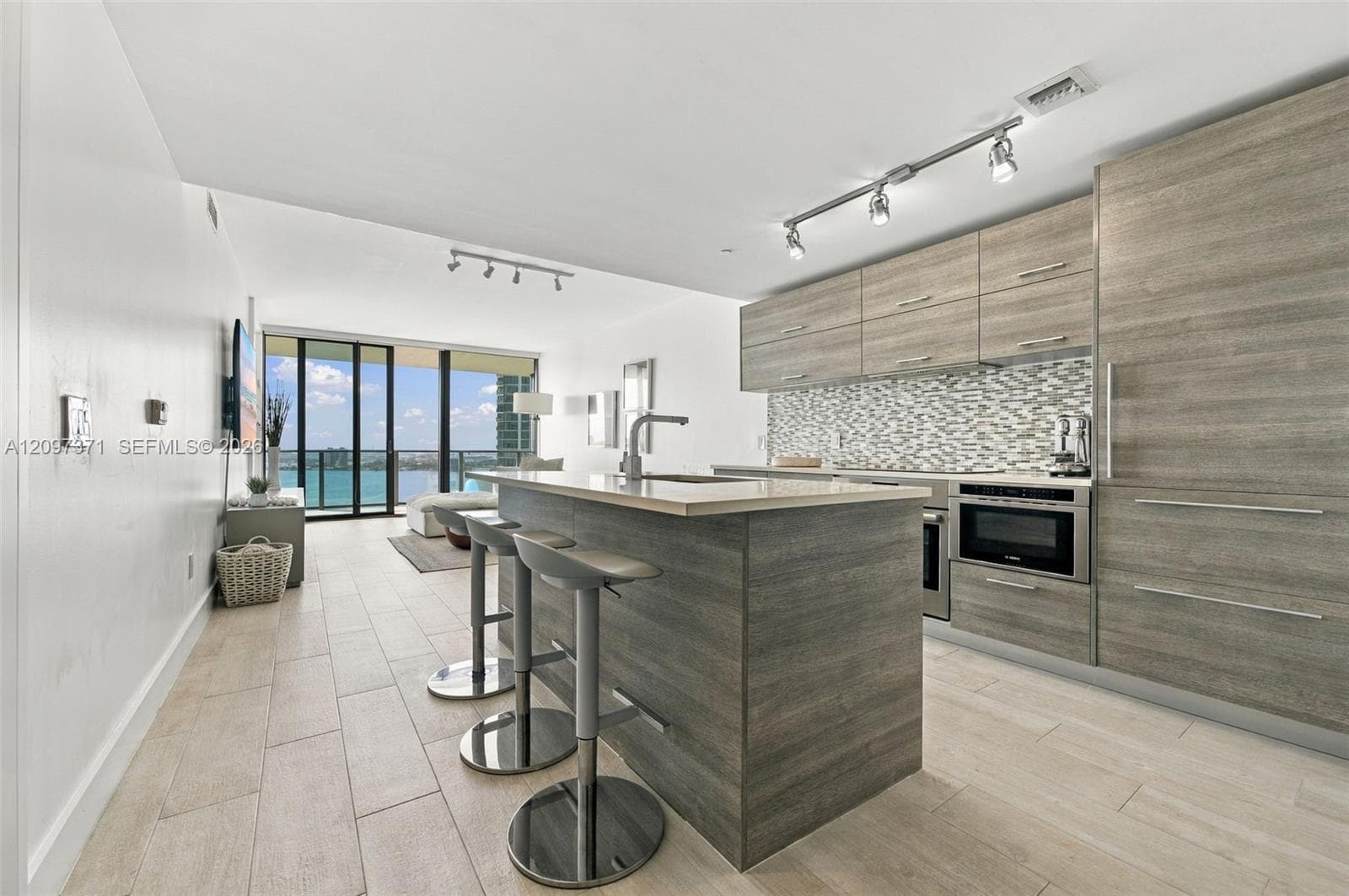 Paraiso Bay · #2406 in Miami - Photo 9