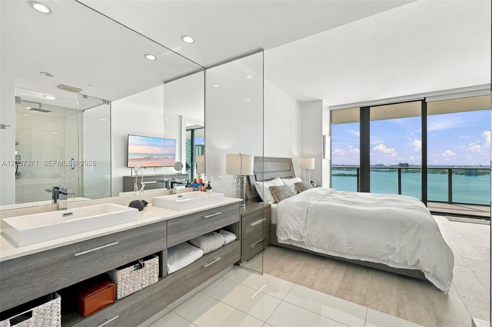 Paraiso Bay · #2406 in Miami - Photo 15